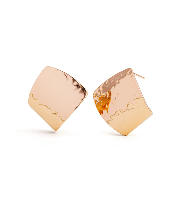 Strong Curve Gold Earring